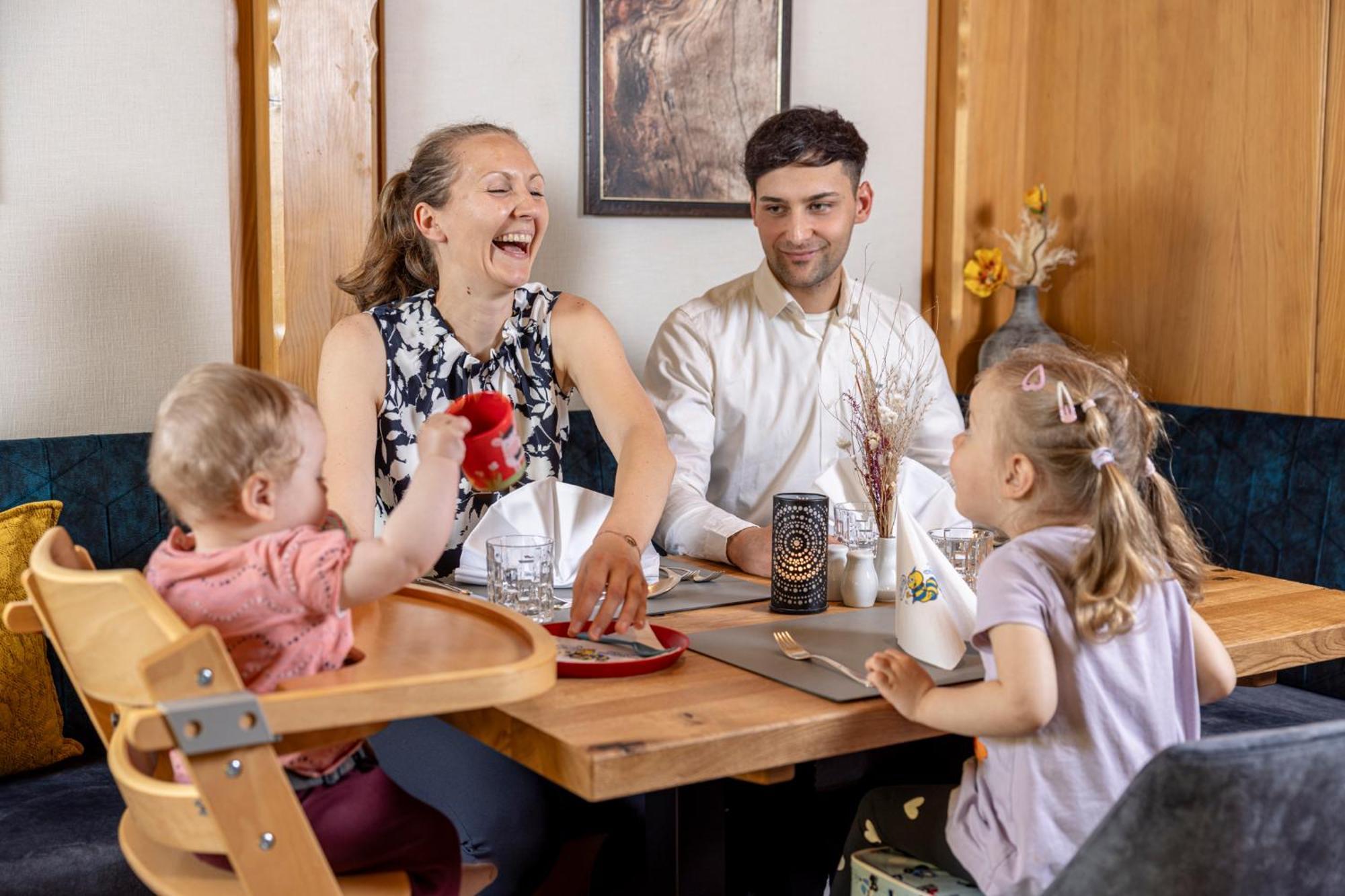 Kinder- & Gletscherhotel Hintertuxerhof Eksteriør billede