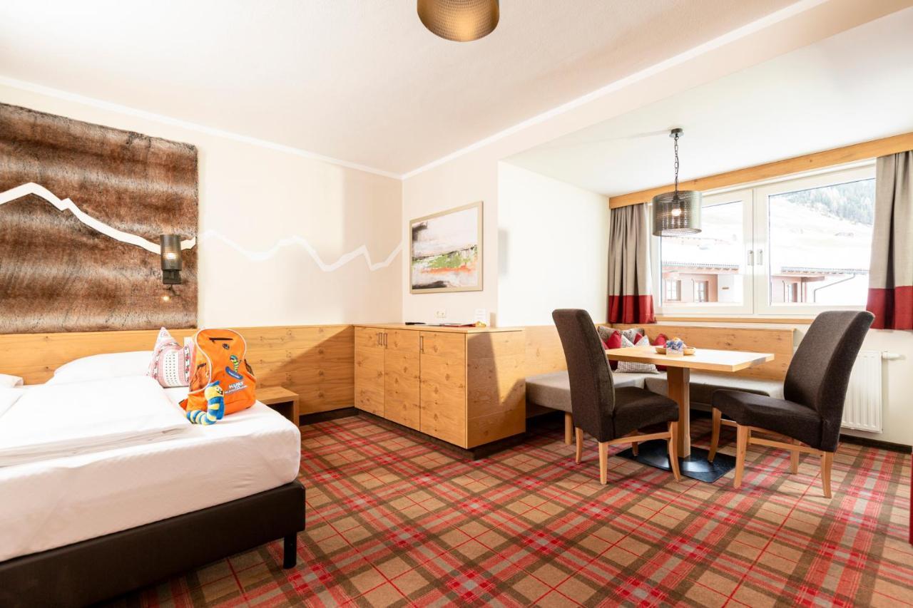 Kinder- & Gletscherhotel Hintertuxerhof Eksteriør billede